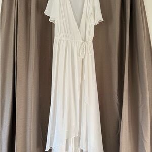 Elegant Soièblu White V-Neck Dress